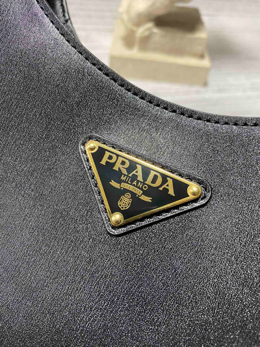 보테가베네타 클레오숄더백5.jpg