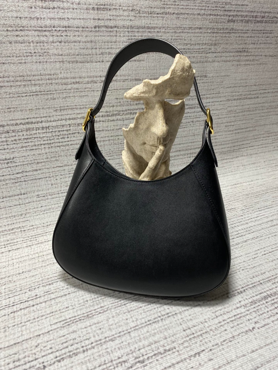 보테가베네타 클레오숄더백2.jpg