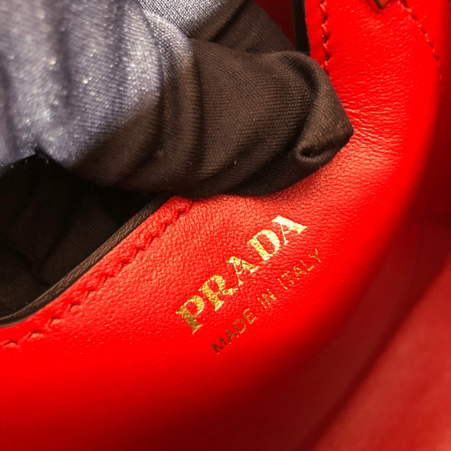 프라다 사피아노파니에스몰백7.jpg