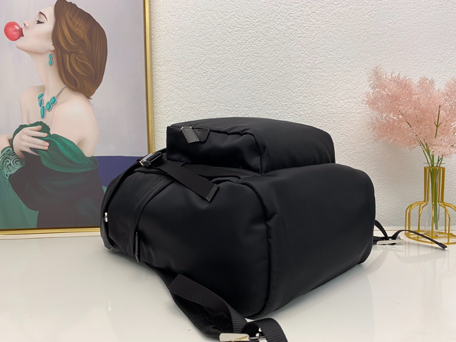 프라다 포코노백팩5.jpg