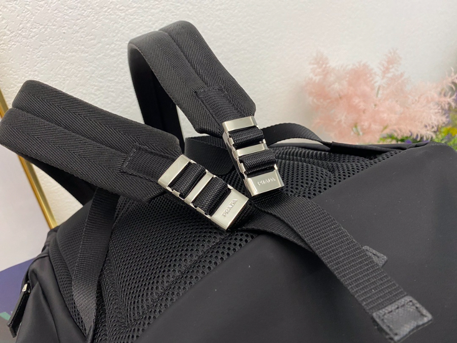 프라다 포코노백팩6.jpg