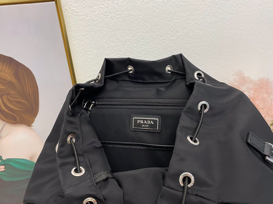 프라다 포코노백팩8.jpg