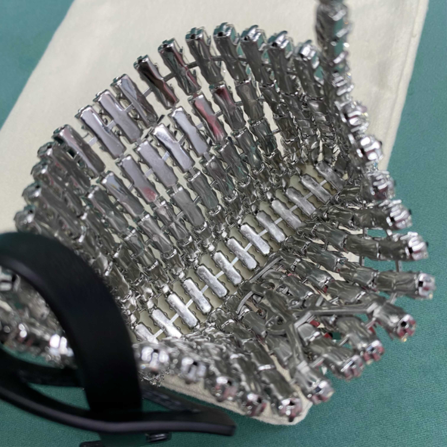 생로랑 크리스털 소재 마이크로 EVENING 백 788380 11.58.52.5cm 은색4.jpg