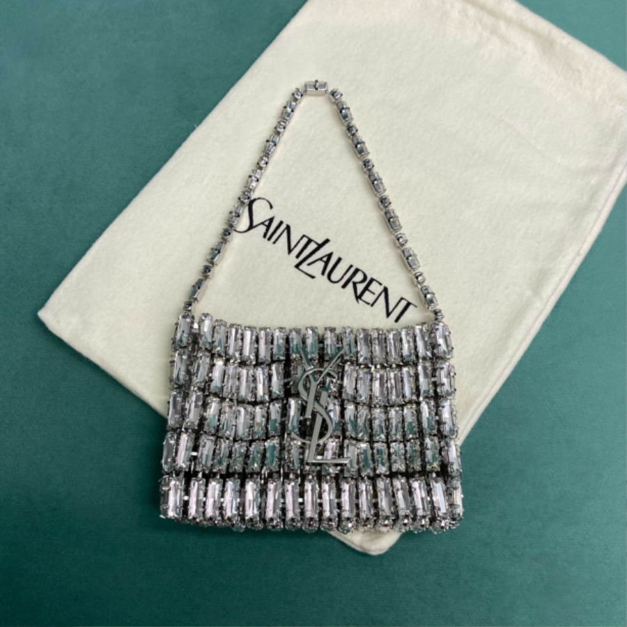 생로랑 크리스털 소재 마이크로 EVENING 백 788380 11.58.52.5cm 은색1.jpg
