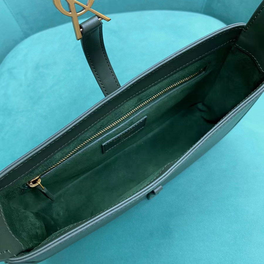 생로랑 페이턴트 가죽 소재의 LE 5 A 7 호보백 657228 24.5615cm 그린5.jpg