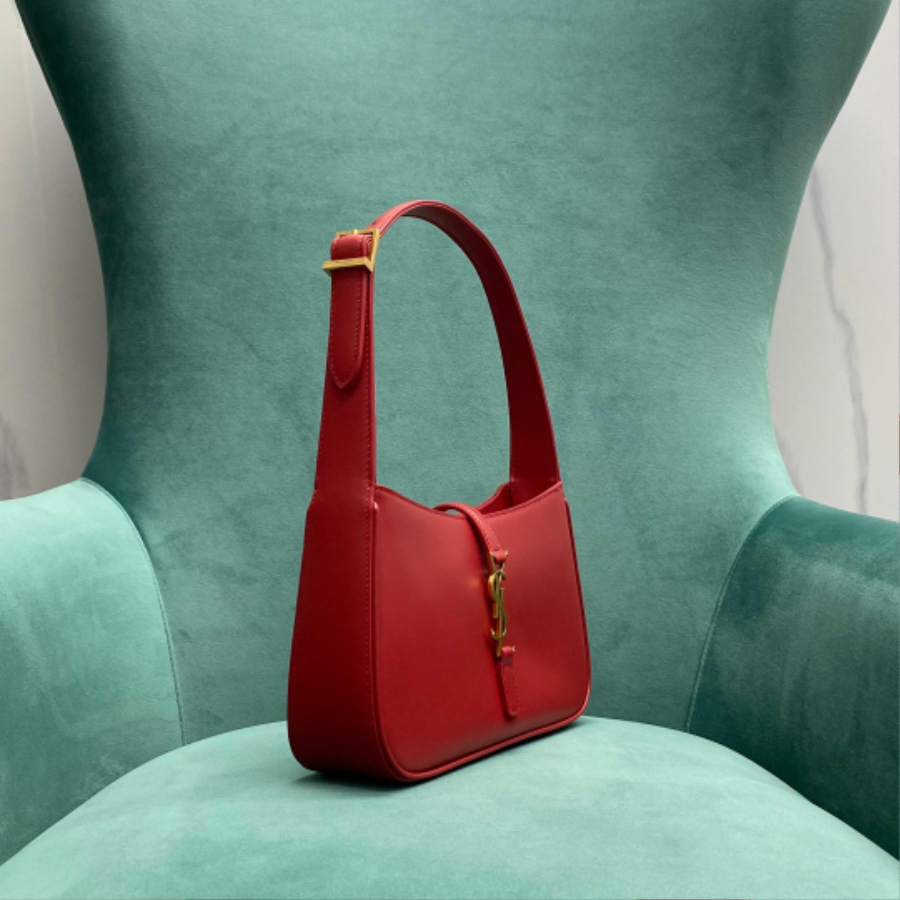 생로랑 페이턴트 가죽 소재의 LE 5 A 7 호보백 657228 24.5615cm 레드4.jpg