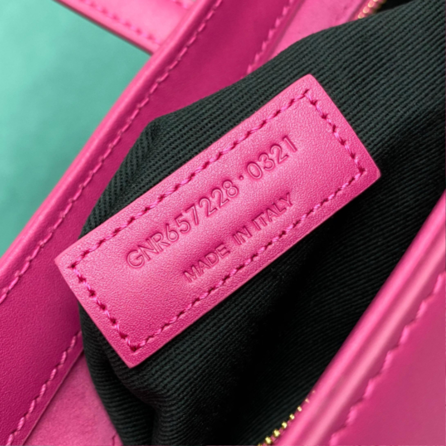 생로랑 페이턴트 가죽 소재의 LE 5 A 7 호보백 657228 24.5615cm 자홍색9.jpg