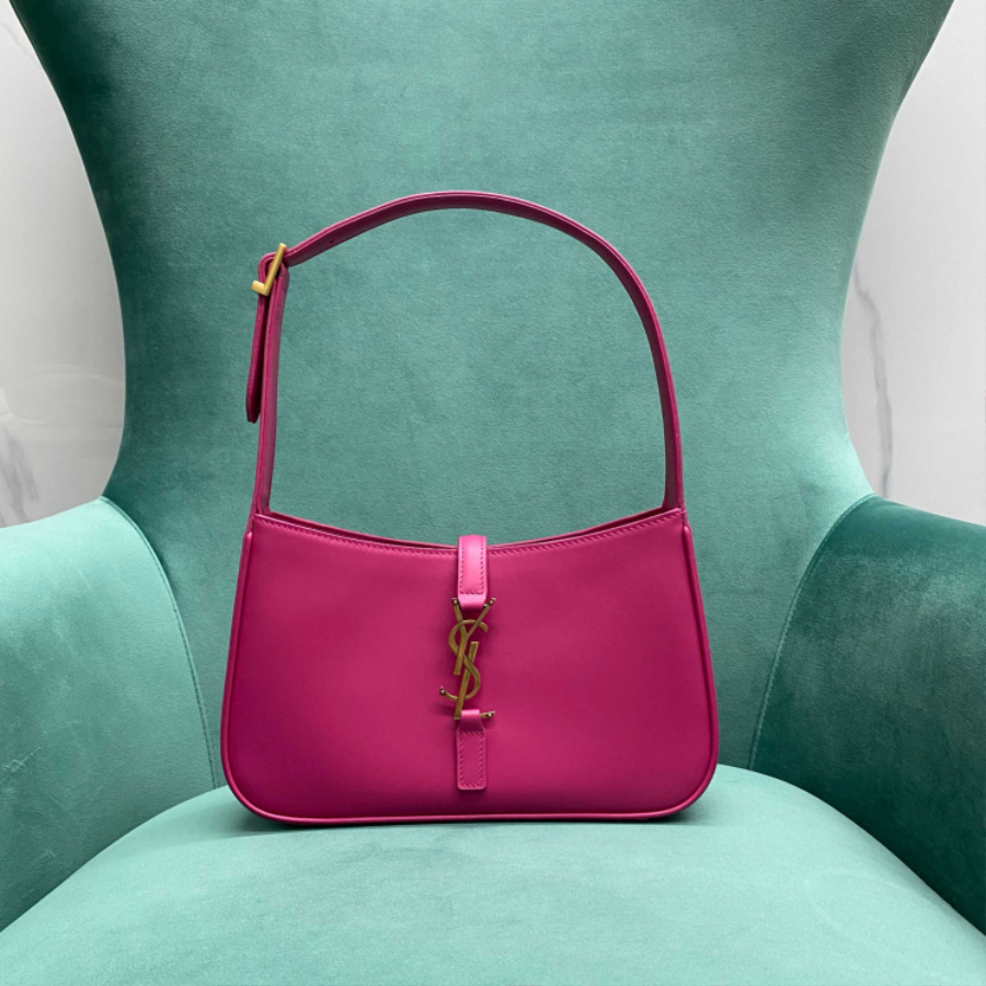 생로랑 페이턴트 가죽 소재의 LE 5 A 7 호보백 657228 24.5615cm 자홍색1.jpg