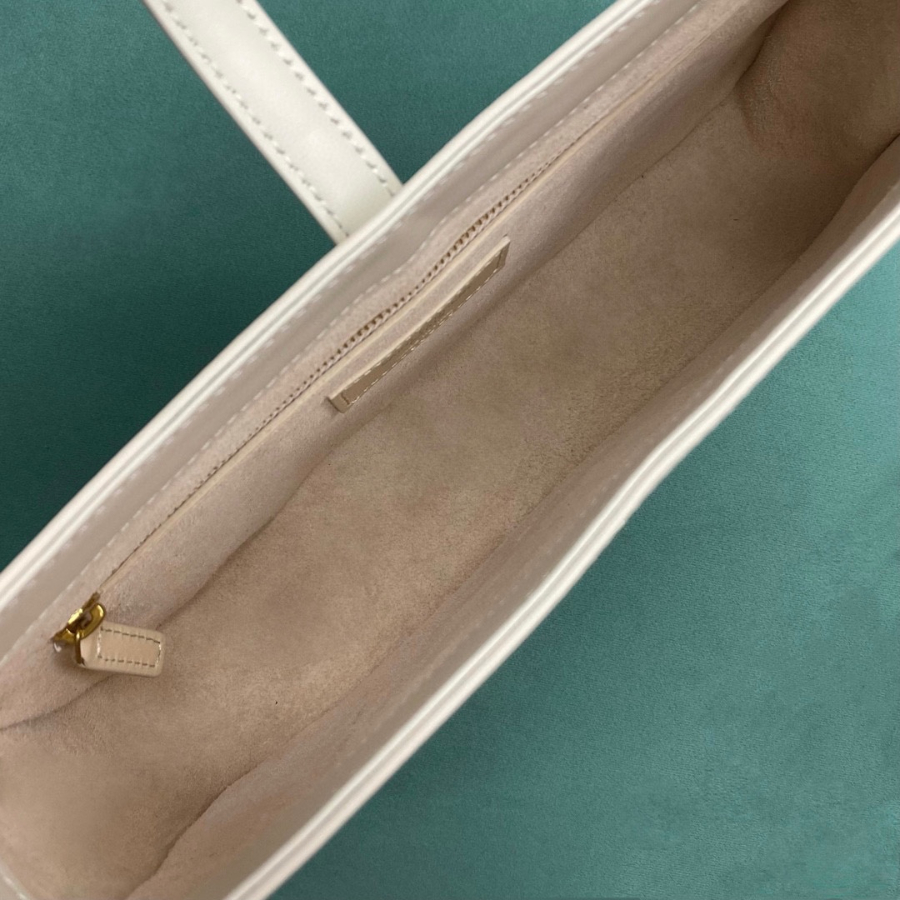 생로랑 페이턴트 가죽 소재의 LE 5 A 7 호보백 657228 24.5615cm 화이트5.jpg