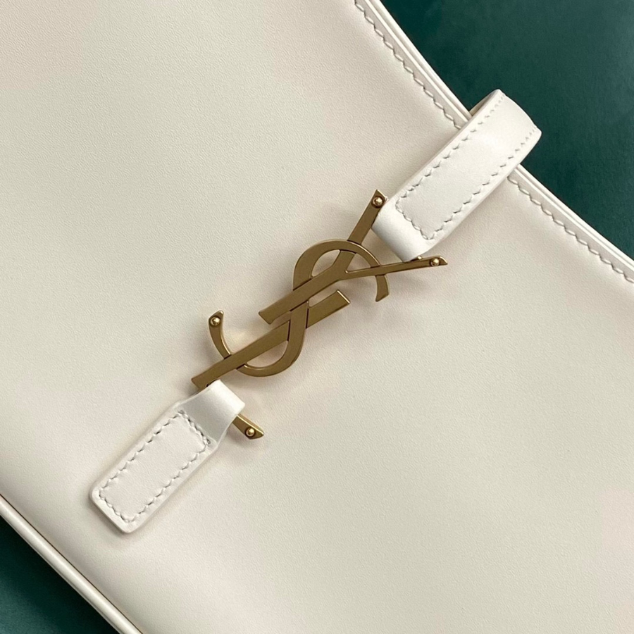 생로랑 페이턴트 가죽 소재의 LE 5 A 7 호보백 657228 24.5615cm 화이트6.jpg