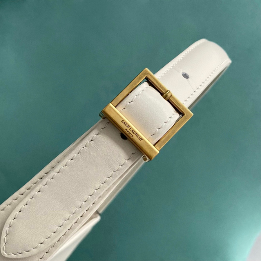 생로랑 페이턴트 가죽 소재의 LE 5 A 7 호보백 657228 24.5615cm 화이트7.jpg