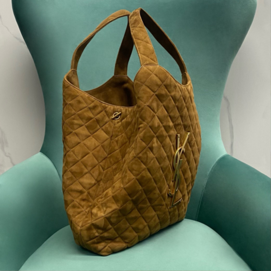 생로랑퀼팅 스웨이드 소재 ICARE 쇼퍼백 브라운 698651 38843cm06.jpg