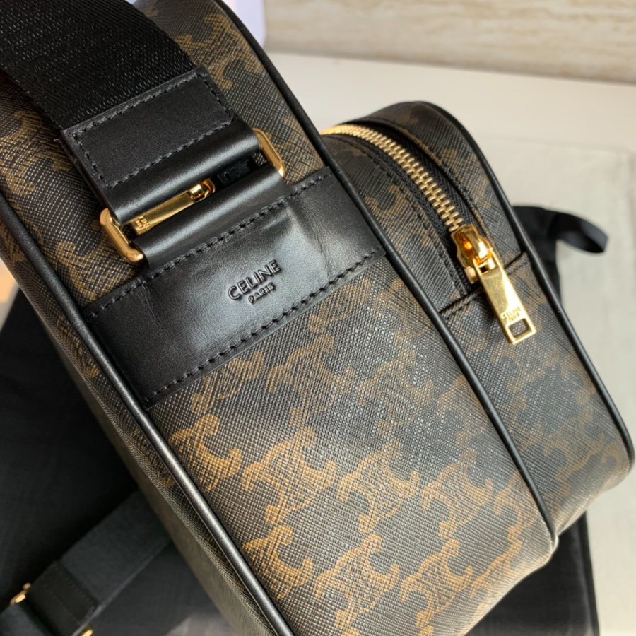 셀린느 개선선 메신저백 262313 190822 7.jpg