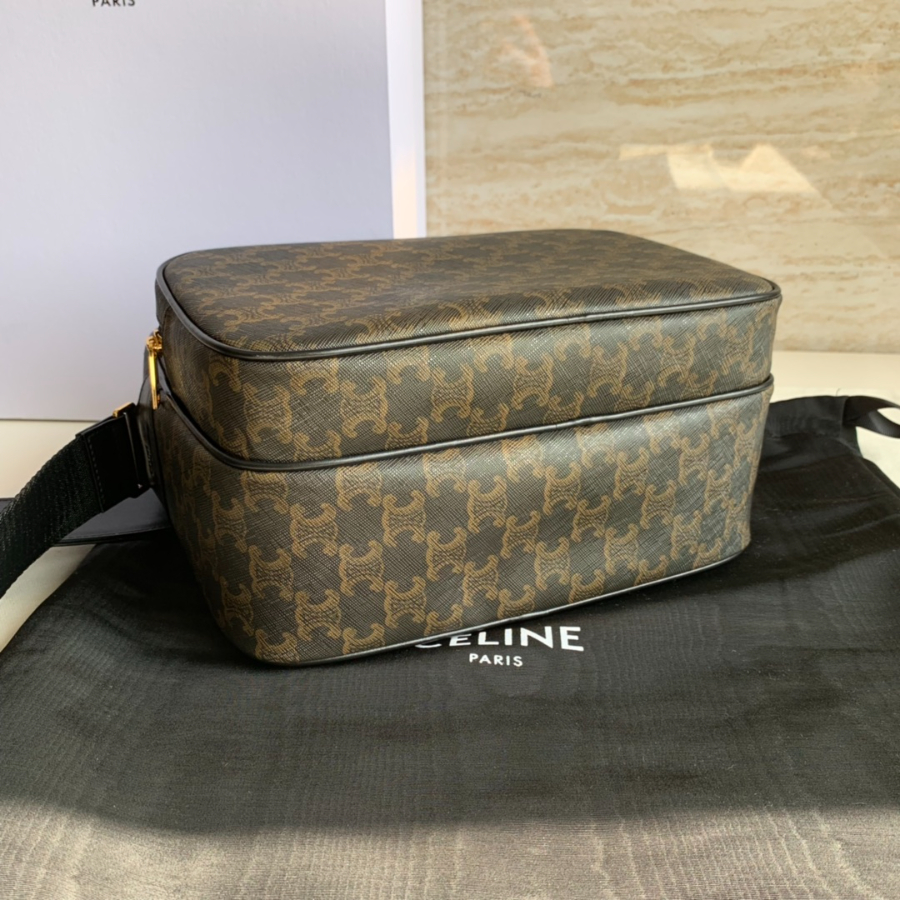 셀린느 개선선 메신저백 262313 190822 5.jpg