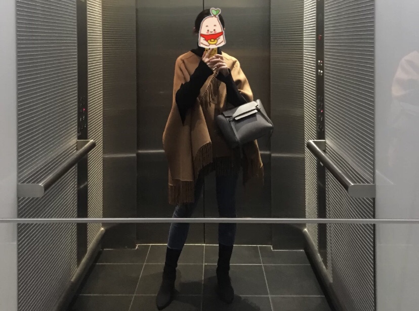 셀린느 그레인드 카프스킨 마이크로 벨트백 블랙 242013cm 18915301.jpg