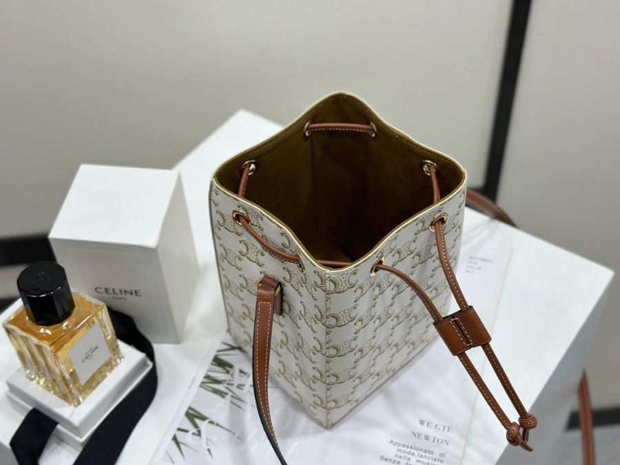 셀린느 마이크로 세일러 트리옹프 캔버스 10M742 13.517.511cm 화이트 스몰05.jpg