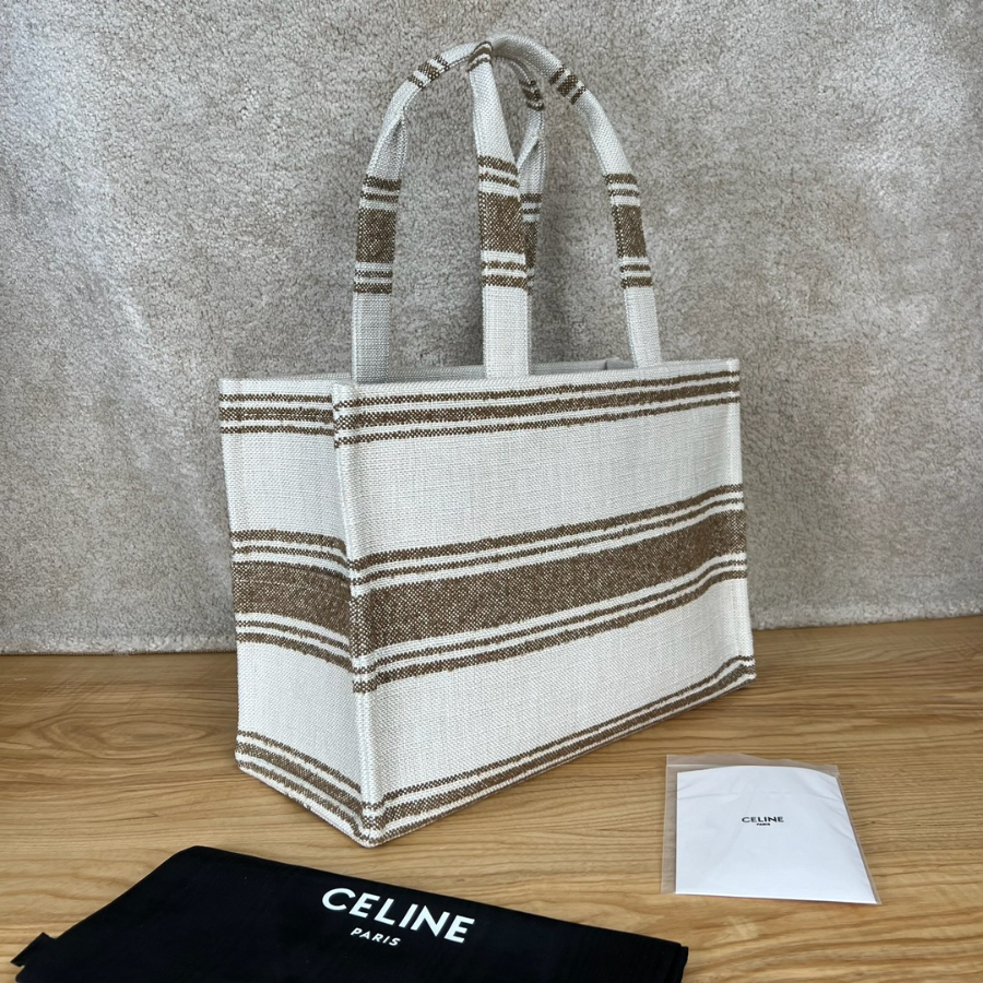 셀린느 모노그램 스트라이프 카바스 토트백 라지 403016cm3.jpg