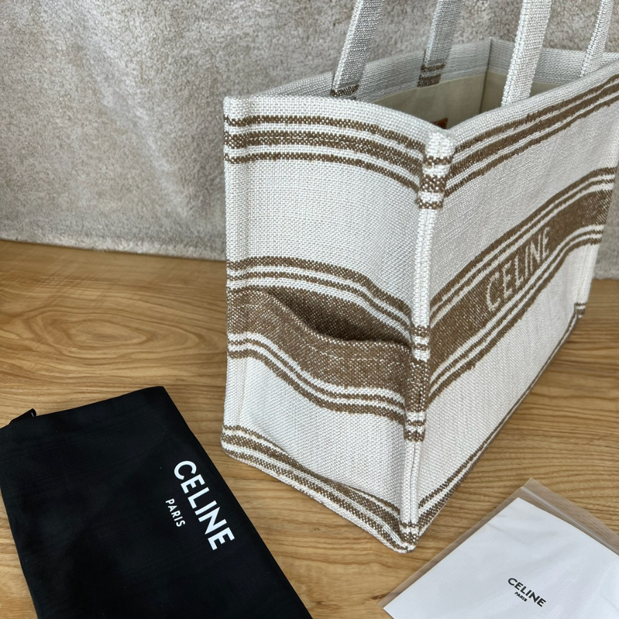 셀린느 모노그램 스트라이프 카바스 토트백 라지 403016cm7.jpg