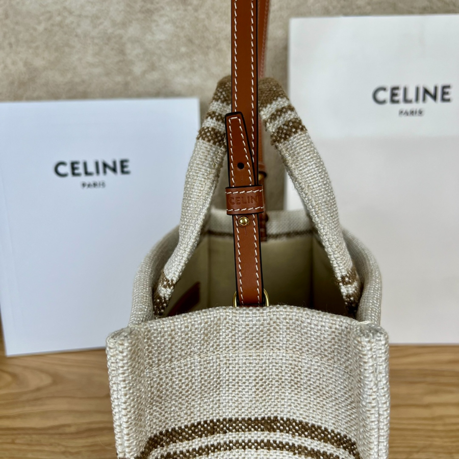 셀린느 모노그램 스트라이프 카바스 토트백 스몰 2518.513cm6.jpg