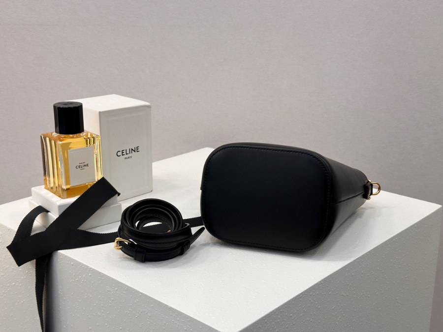 셀린느 미니 루이즈 버킷백 13.51610cm 10N473 블랙05.jpg