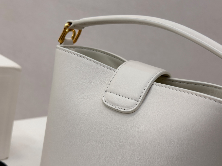 셀린느 미니 루이즈 버킷백 13.51610cm 10N473 화이트10.jpg