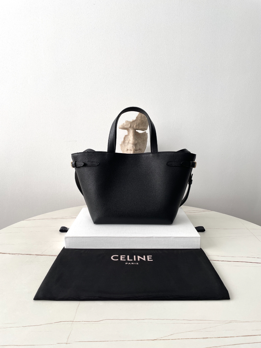 셀린느 미니 카바스 아나이스 퀴르 트리옹프 그레인드 카프스킨 블랙 20.5199cm 11861305.jpg