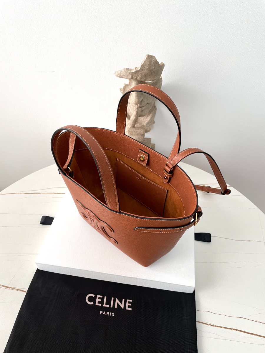 셀린느 미니 카바스 아나이스 퀴르 트리옹프 그레인드 카프스킨 탄 20.5199cm 11861308.jpg