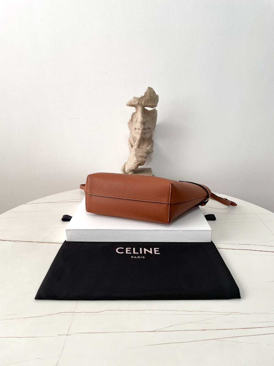 셀린느 미니 카바스 아나이스 퀴르 트리옹프 그레인드 카프스킨 탄 20.5199cm 11861307.jpg