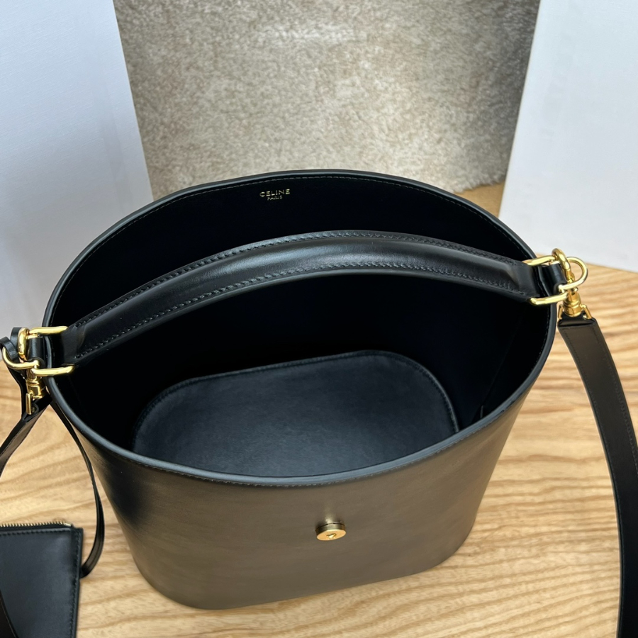 셀린느 미디엄 루이즈백 282416cm 블랙 1166134.jpg