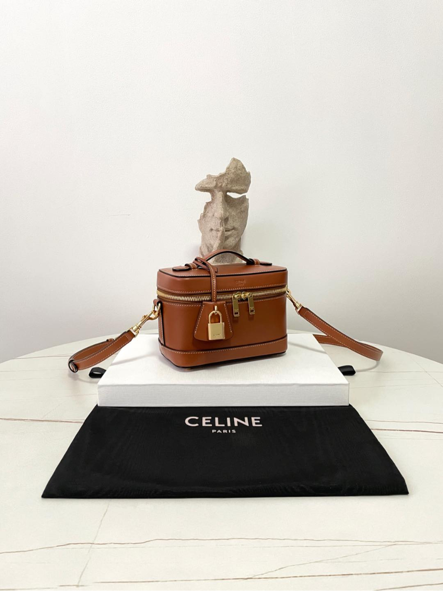 셀린느 배니티 내츄럴 카프스킨 백 브라운 181218cm 11946306.jpg