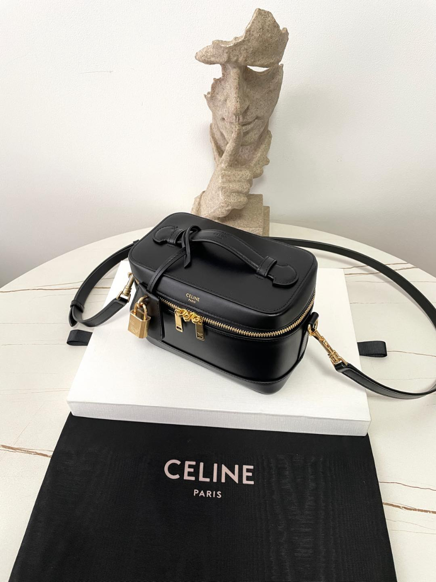 셀린느 배니티 내츄럴 카프스킨 백 블랙 181218cm 11946309.jpg