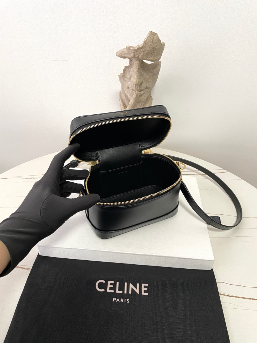 셀린느 배니티 내츄럴 카프스킨 백 블랙 181218cm 11946310.jpg