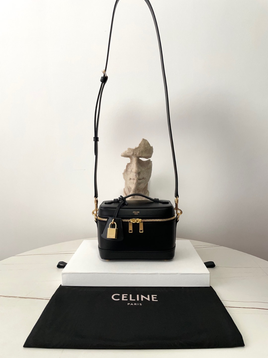 셀린느 배니티 내츄럴 카프스킨 백 블랙 181218cm 11946303.jpg