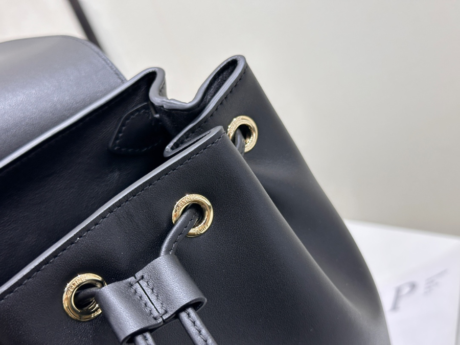 셀린느 보니 스무스 백팩 251813cm 118703 블랙08.jpg