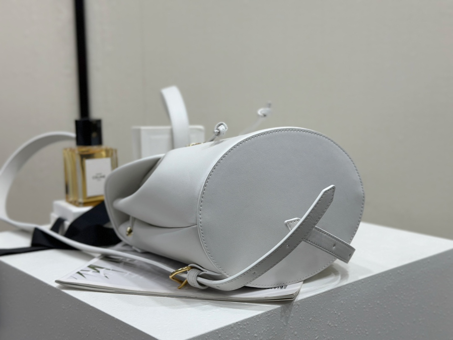 셀린느 보니 스무스 백팩 251813cm 118703 화이트06.jpg