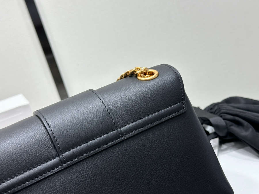 셀린느 빈 빅투아르 백 23.5148cm 116593 블랙 스몰10.jpg
