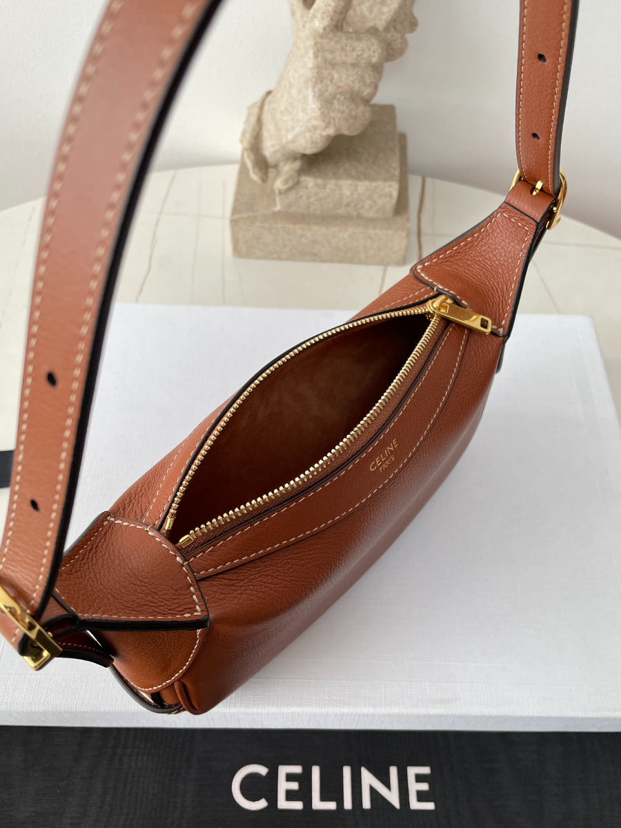셀린느 소프트 로미 카프 숄더백 10K123 19145cm 브라운5.jpg