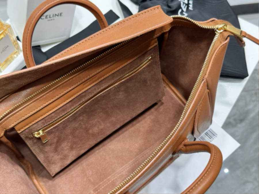 셀린느 스몰 뉴 러기지 서플 샤이니 램스킨 124213 38.511.516.5cm 브라운05.jpg