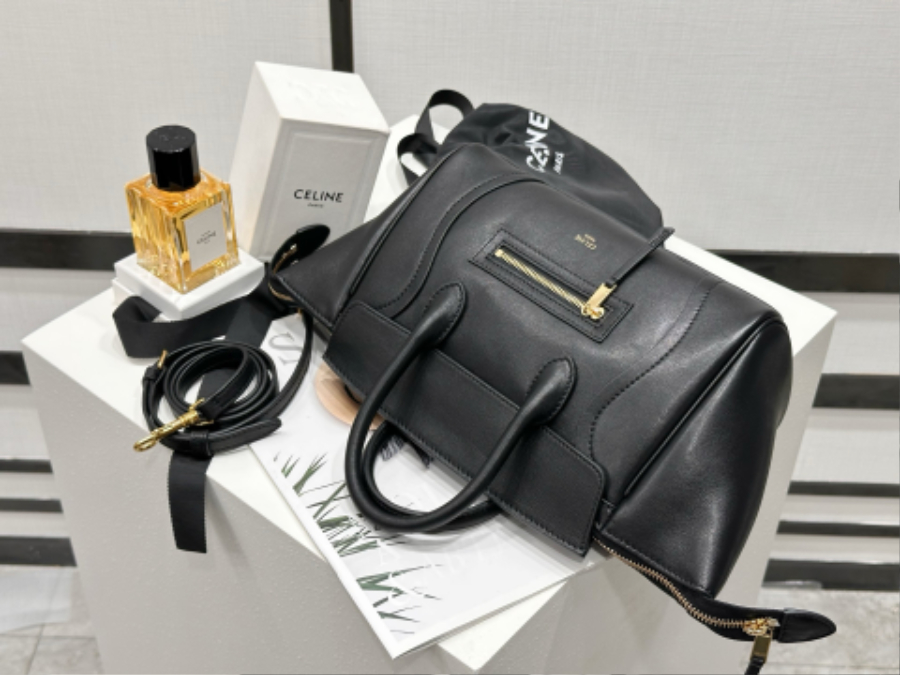 셀린느 스몰 뉴 러기지 서플 샤이니 램스킨 124213 38.511.516.5cm 블랙07.jpg