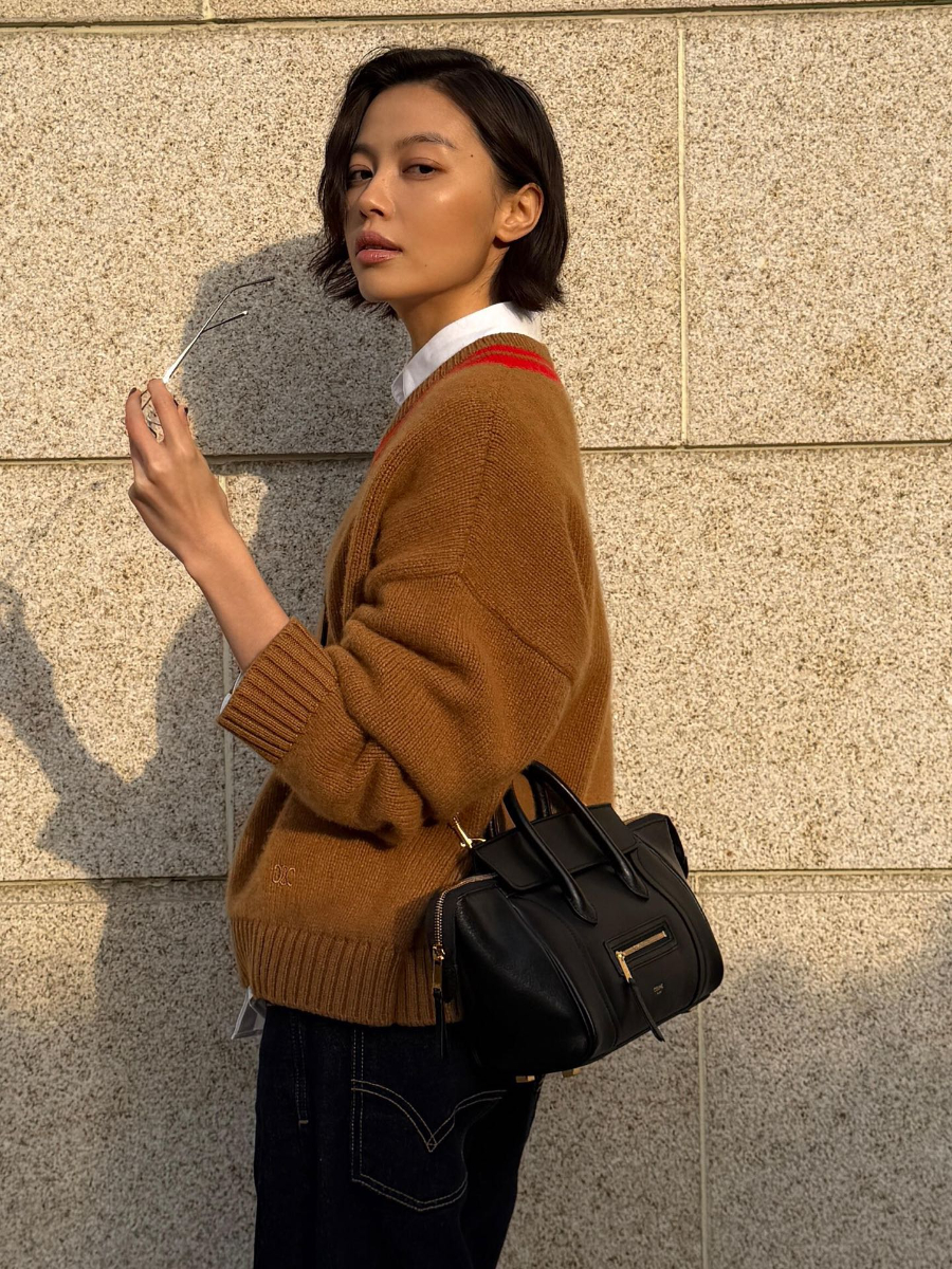 셀린느 스몰 뉴 러기지 서플 샤이니 램스킨 124213 38.511.516.5cm 블랙02.jpg