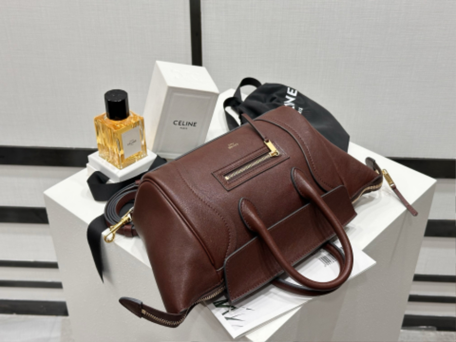 셀린느 스몰 뉴 러기지 서플 샤이니 램스킨 124213 38.511.516.5cm 초콜릿07.jpg