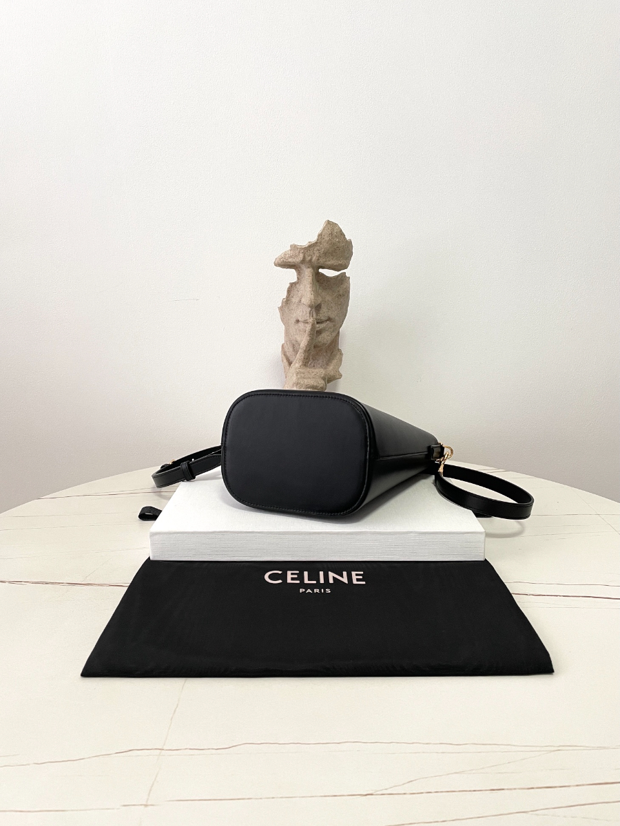 셀린느 스몰 루이즈 백 119173 161912cm 블랙7.jpg