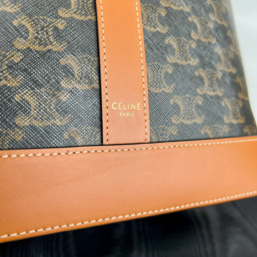 셀린느 스몰 버킷 트리옹프 캔버스 블랙 26.52312cm 11508209.jpg