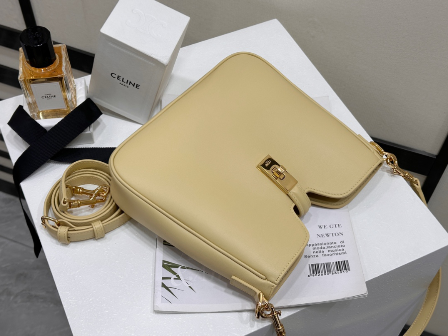 셀린느 스몰 스프트 16 까미유 백 24.521.55cm 120693 라이트 옐로우05.jpg