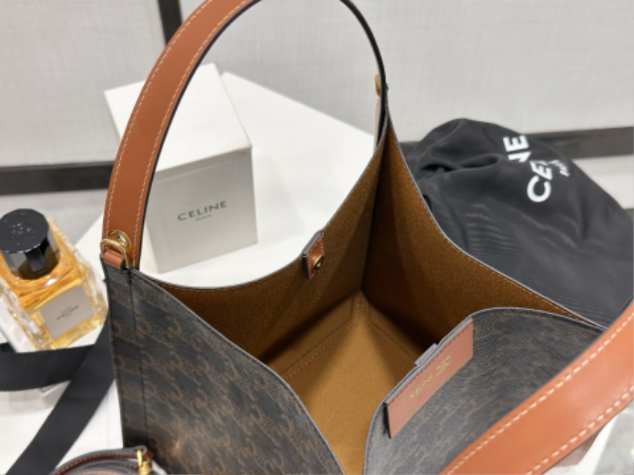 셀린느 스몰 큐브 백 트리옹프 캔버스 내추럴 카프스킨 124182 18.52117cm05.jpg