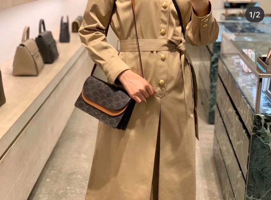 셀린느 스트랩 지갑 트리옹프 캔버스 2011.5cm 10D85201.jpg