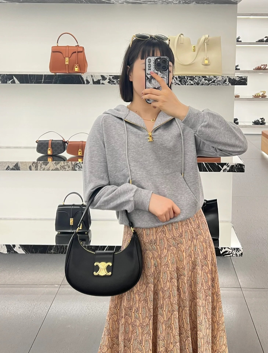 셀린느 아바 트리옹프 백 블랙 2313.56cm 11449301.jpg