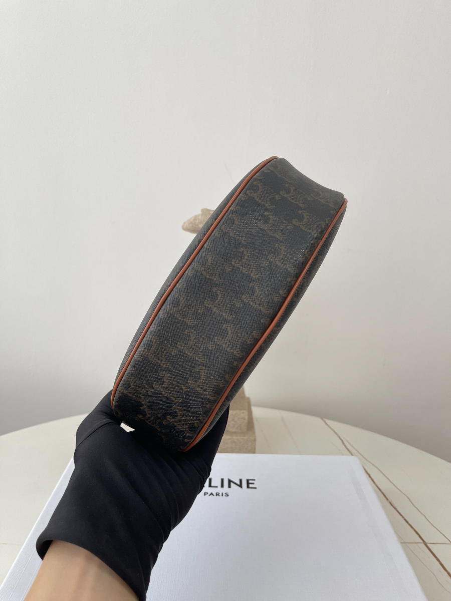 셀린느 아바 트리옹프 백 트리옹프 캔버스 카프스킨 탄 블랙 2313.56cm5.jpg