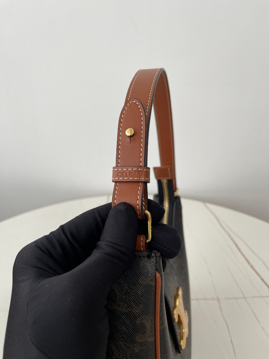 셀린느 아바 트리옹프 백 트리옹프 캔버스 카프스킨 탄 블랙 2313.56cm8.jpg