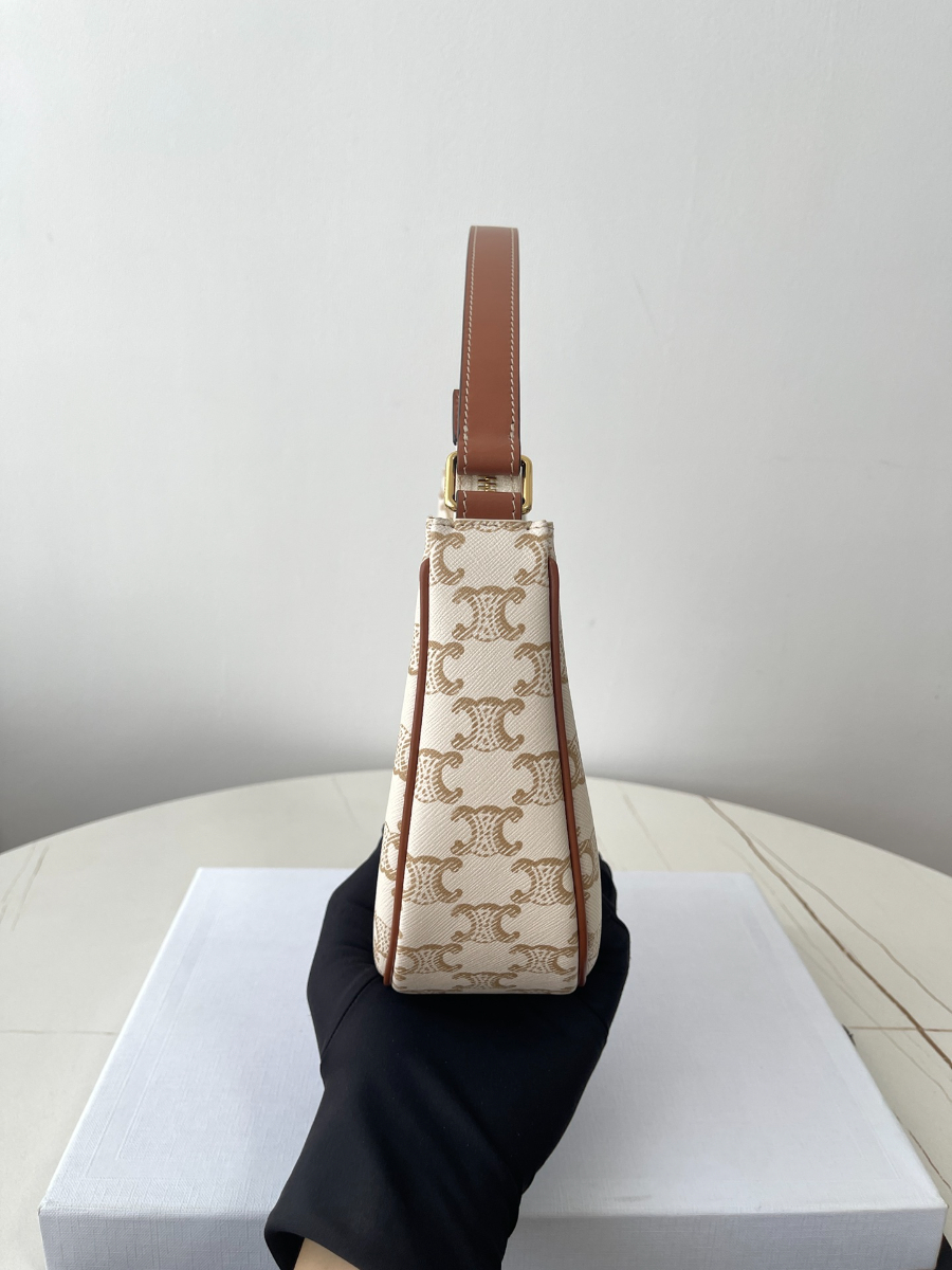 셀린느 아바 트리옹프 백 트리옹프 캔버스 카프스킨 탄 화이트 2313.56cm06.jpg